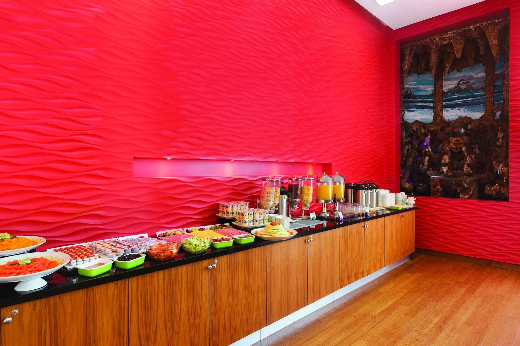 Ramada Encore By Wyndham
